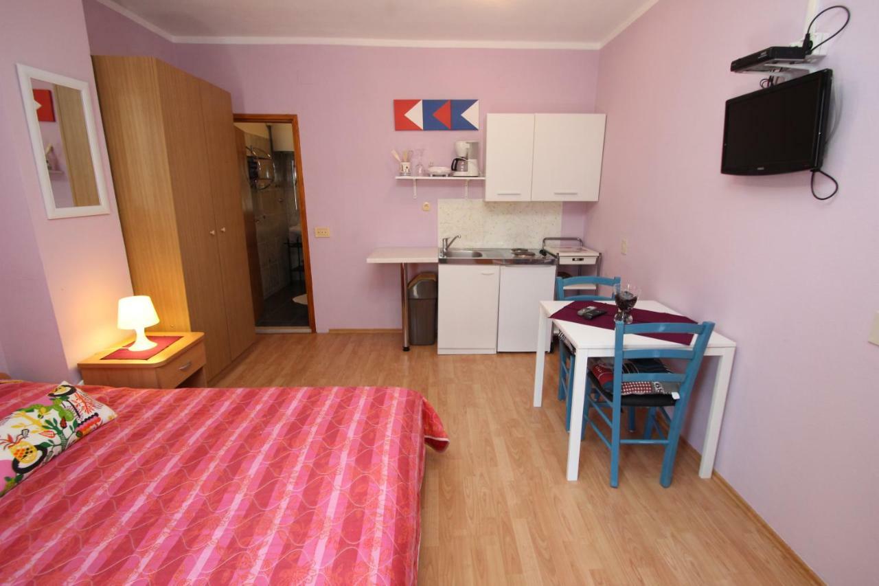 Apartment Sandi Vrsar Bagian luar foto