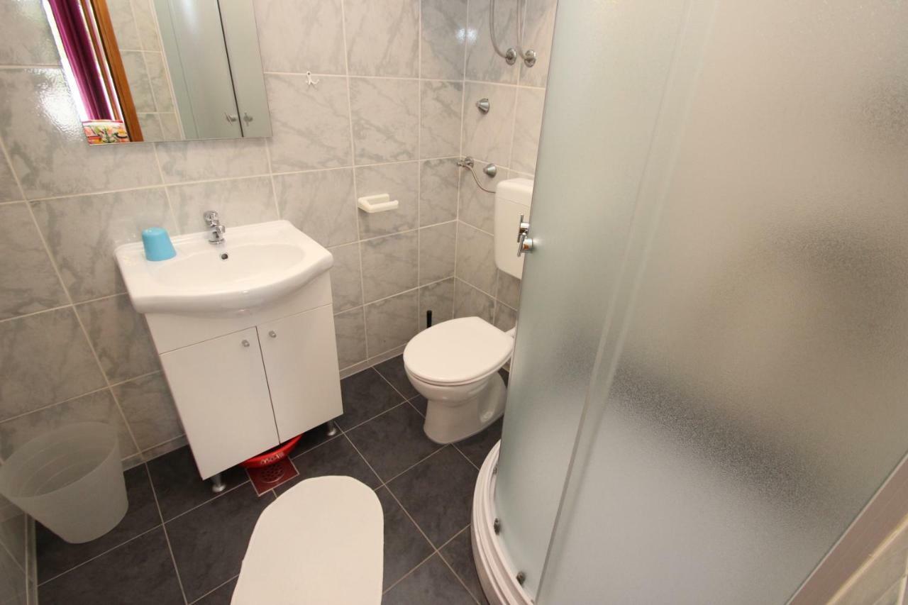 Apartment Sandi Vrsar Bagian luar foto
